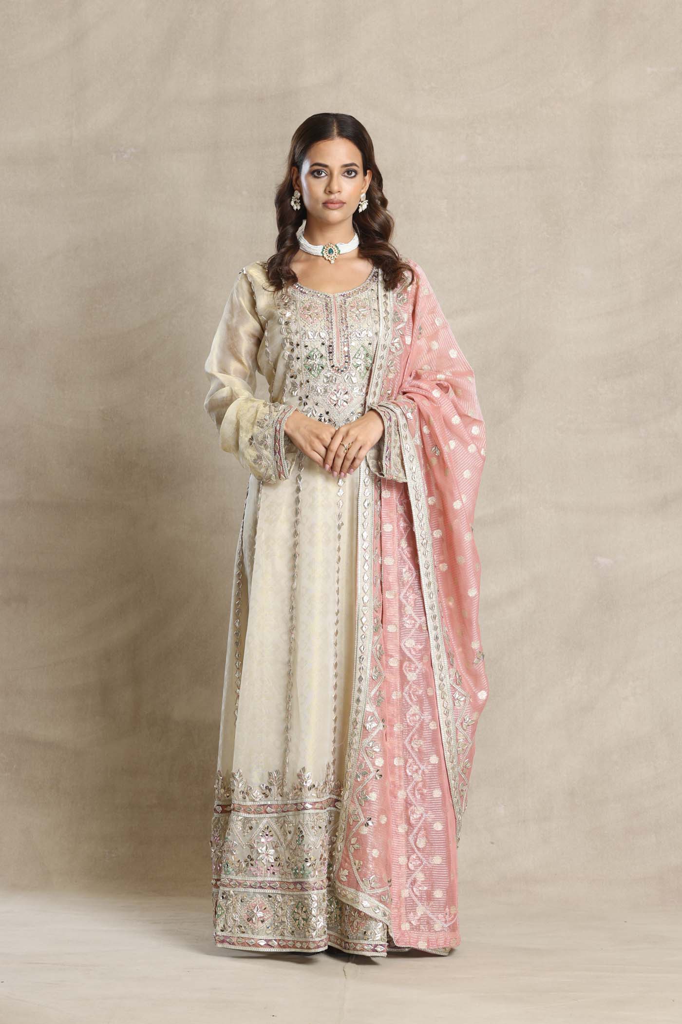 Leela Suit Set