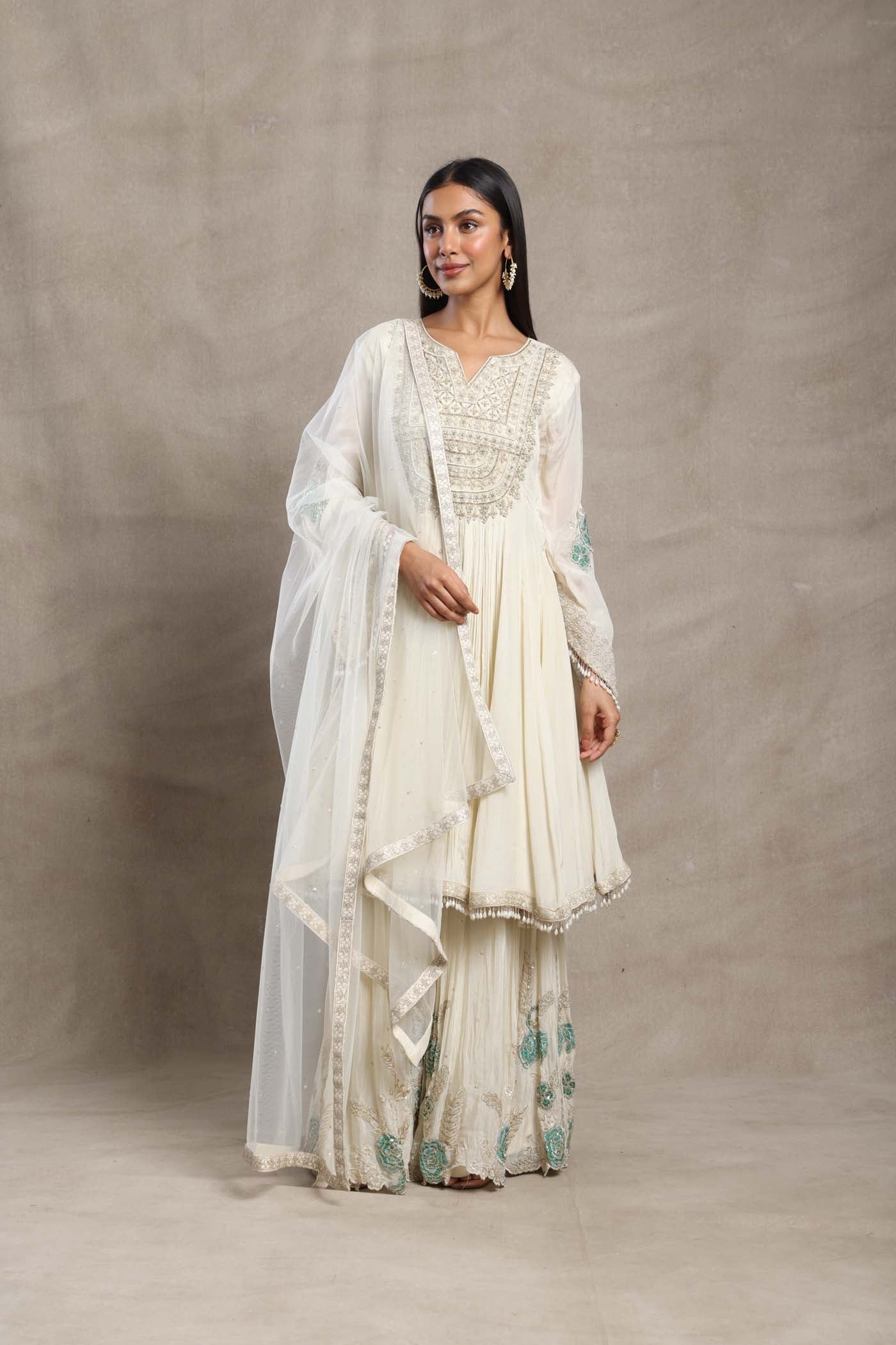 Nior Garara Suit Set