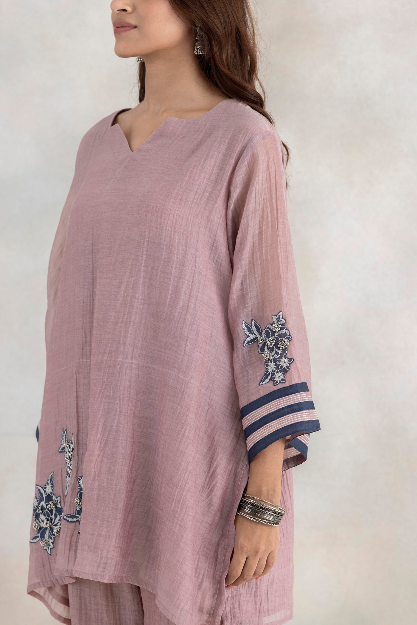 Ghungroo Grace Kurta Set