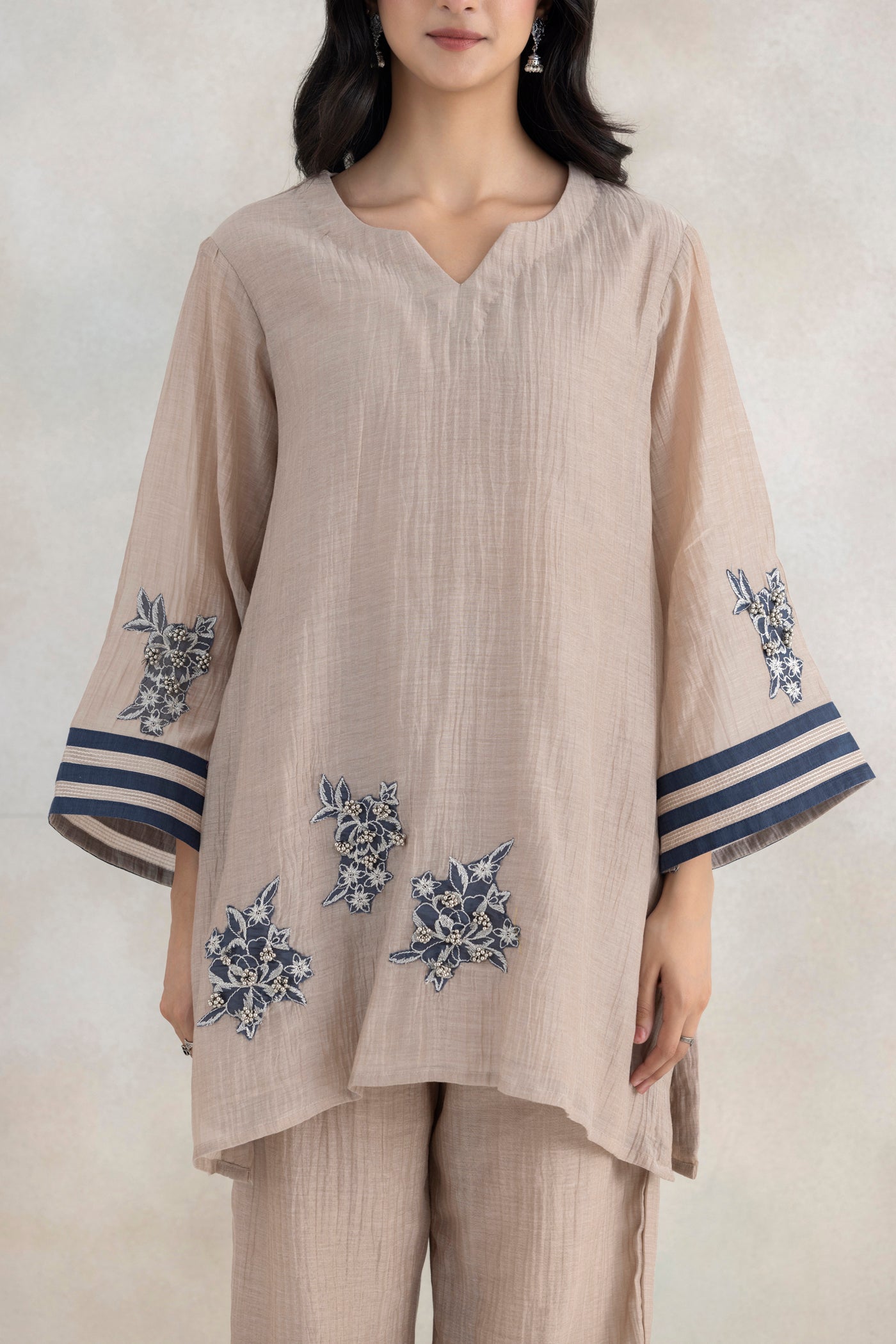 Ghungroo Grace Kurta Set