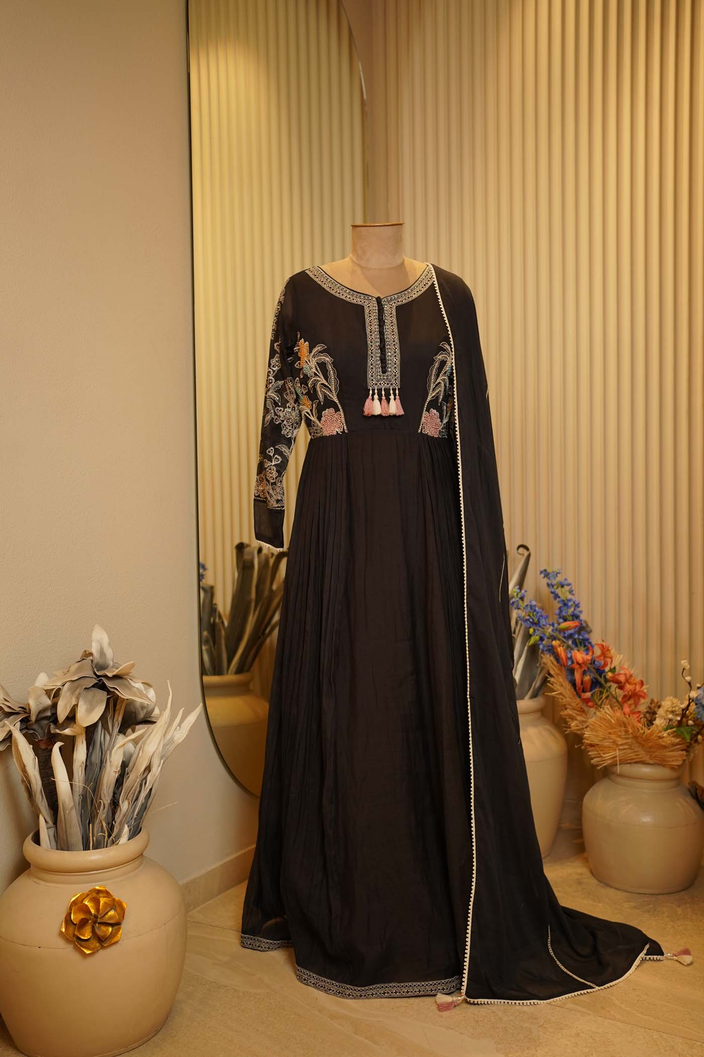 Zehra Anarkali