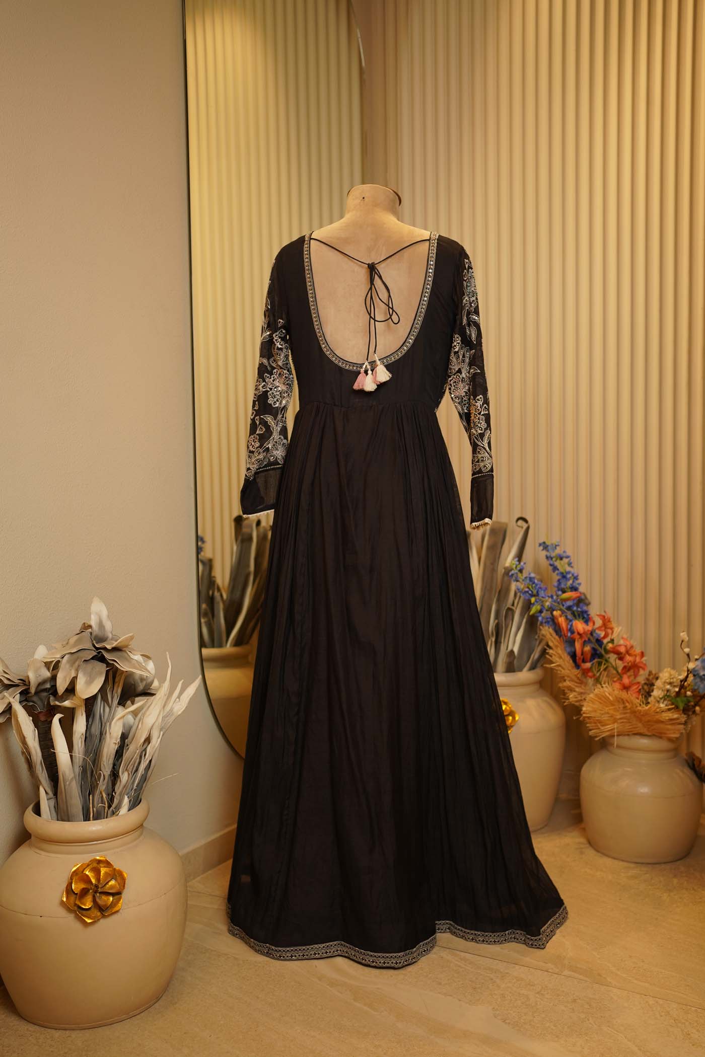 Zehra Anarkali