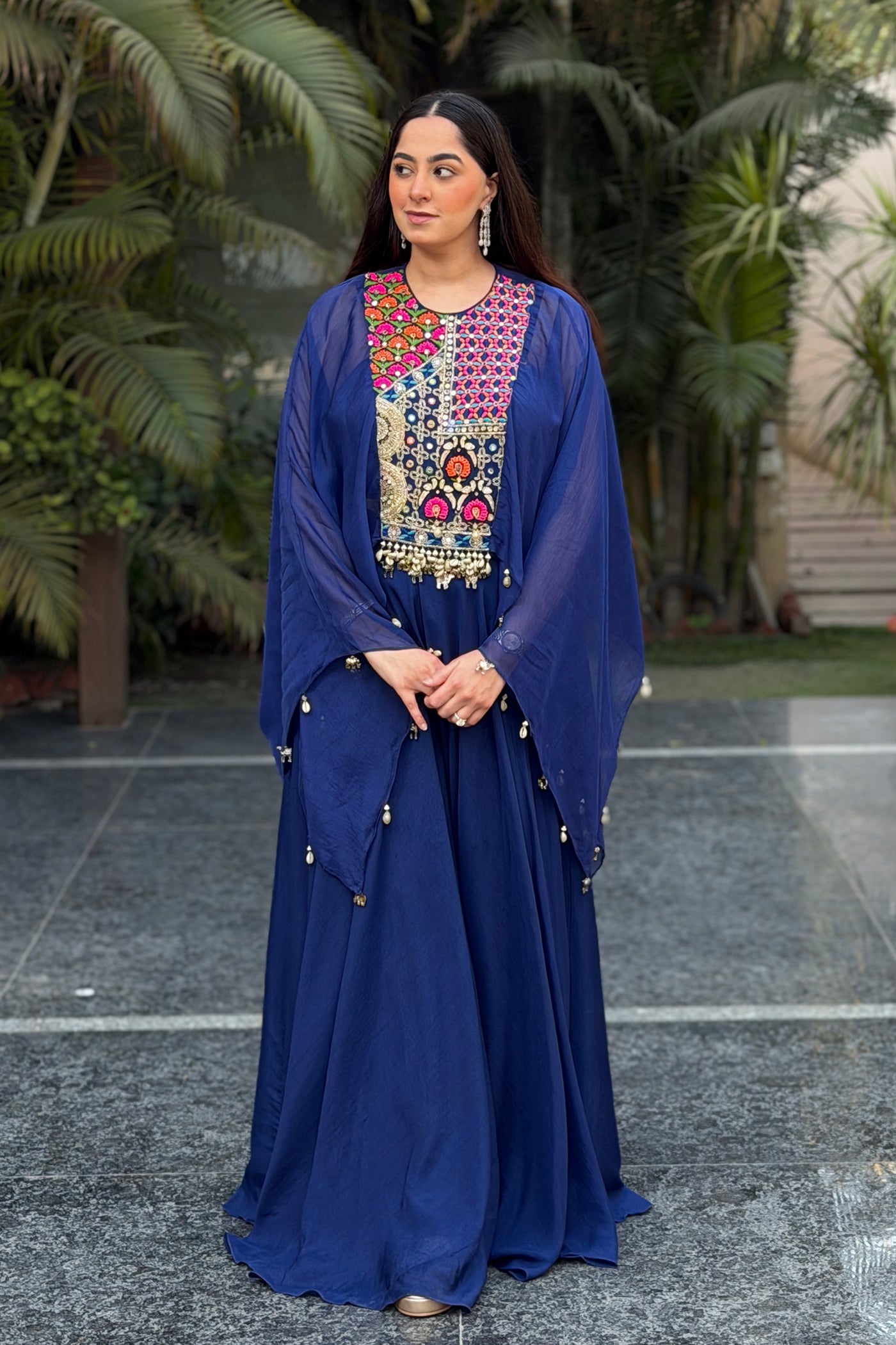 Jasnoor In Ekisha Palazzo with Short Kaftan