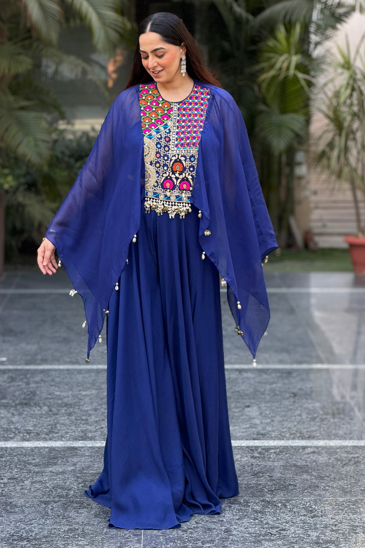 Jasnoor In Ekisha Palazzo with Short Kaftan