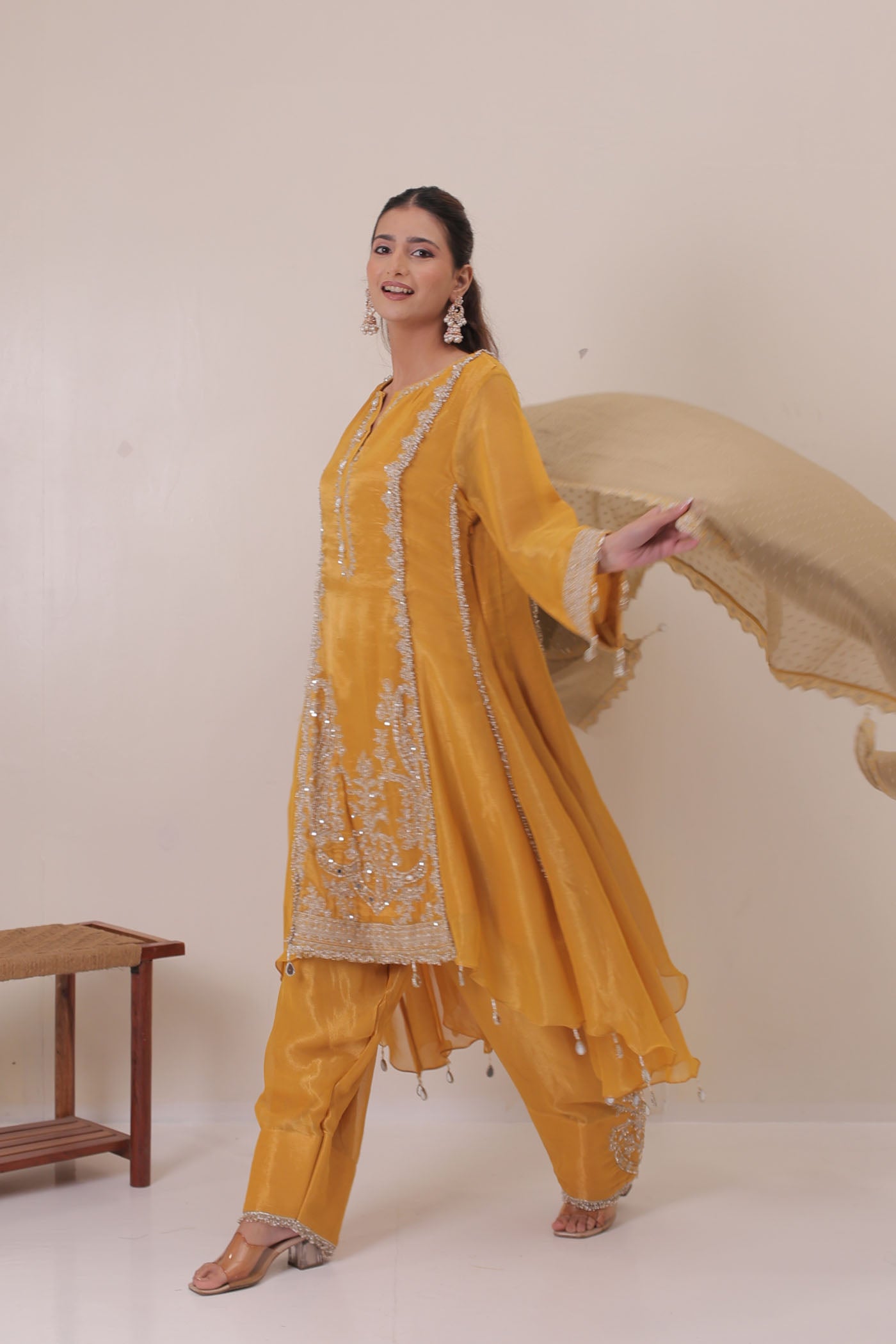 Inaaya Farsan Salwar Suit Set With Dupatta