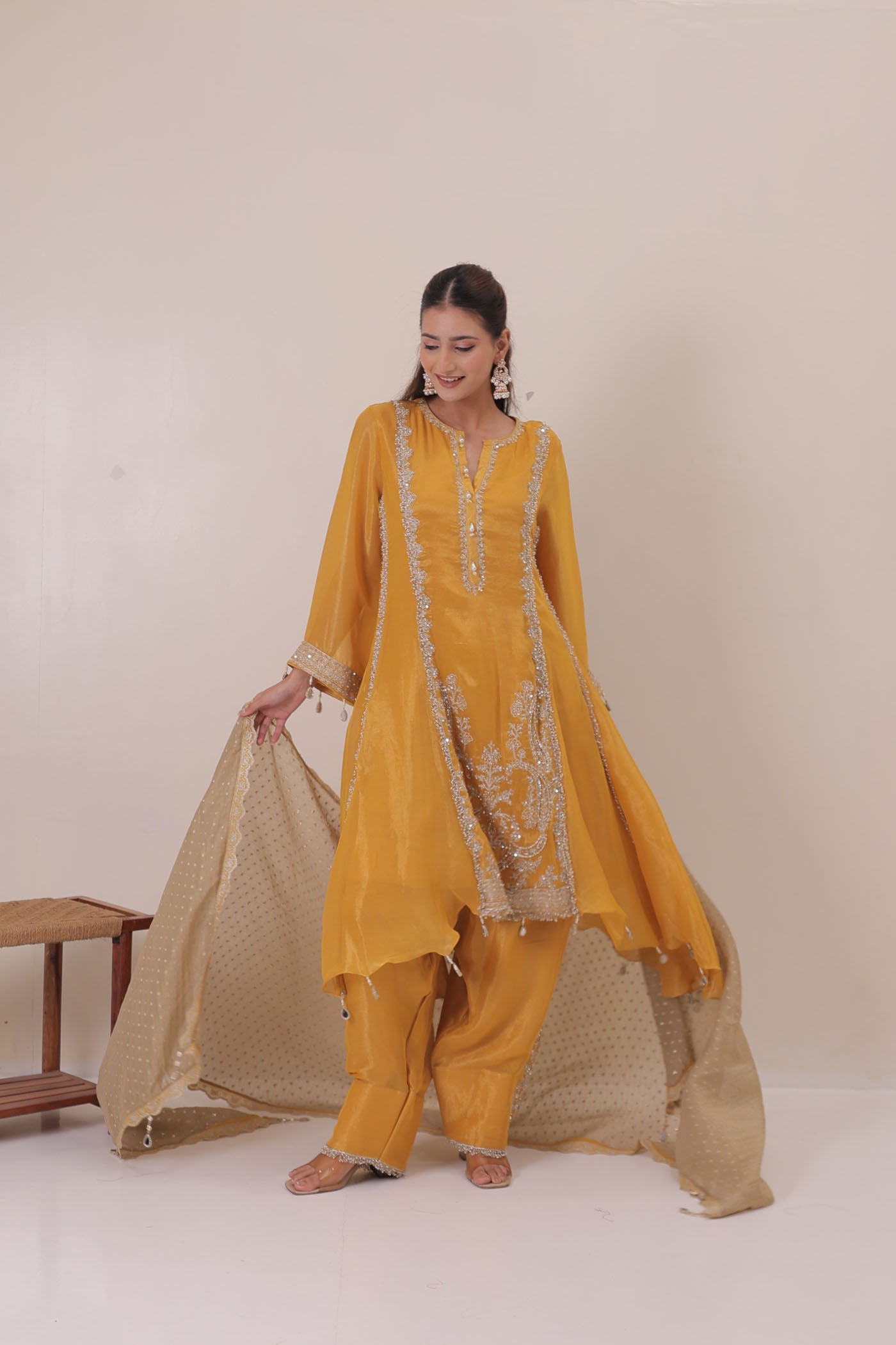 Inaaya Farsan Salwar Suit Set With Dupatta