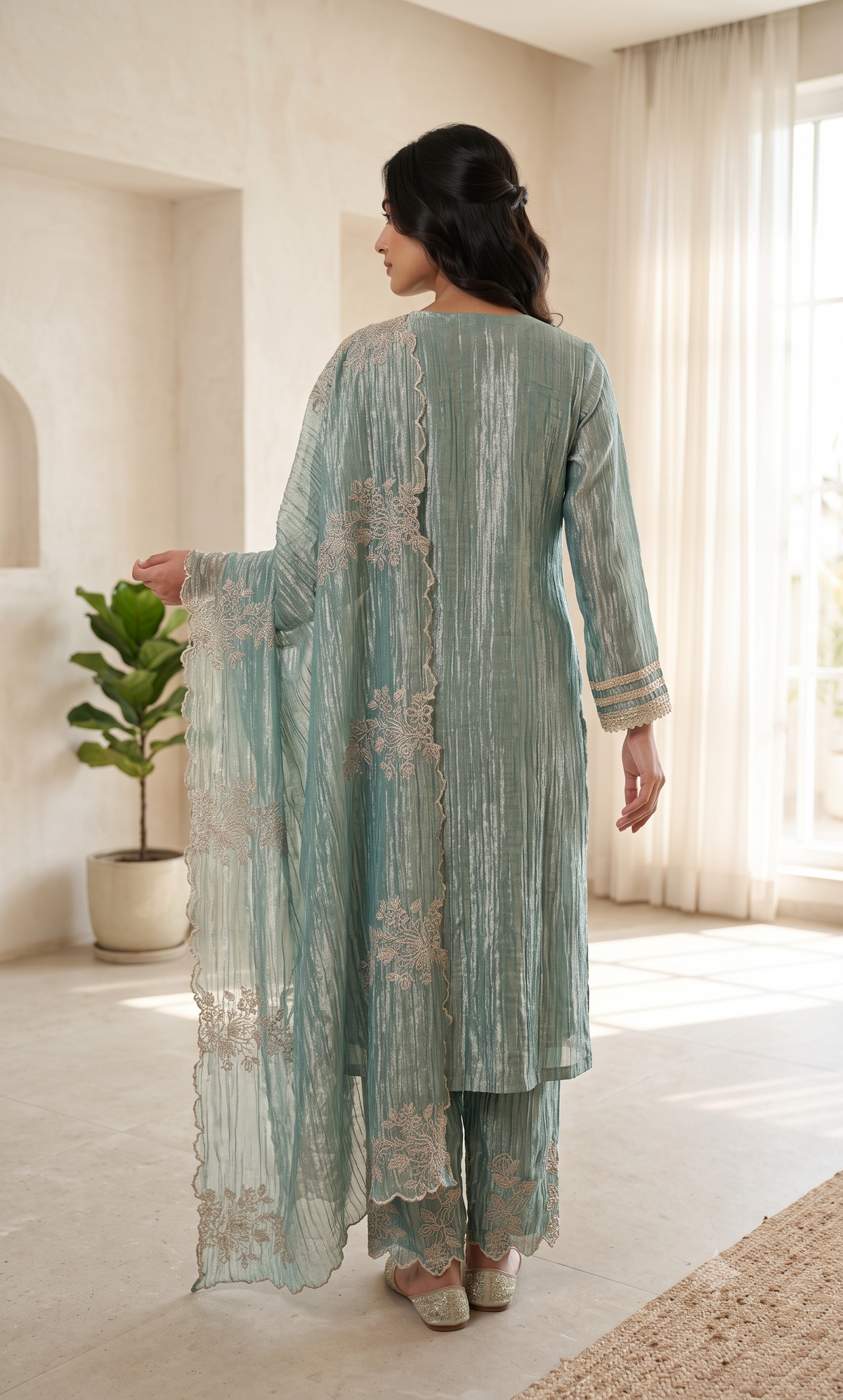Noya Firozi Suit Set