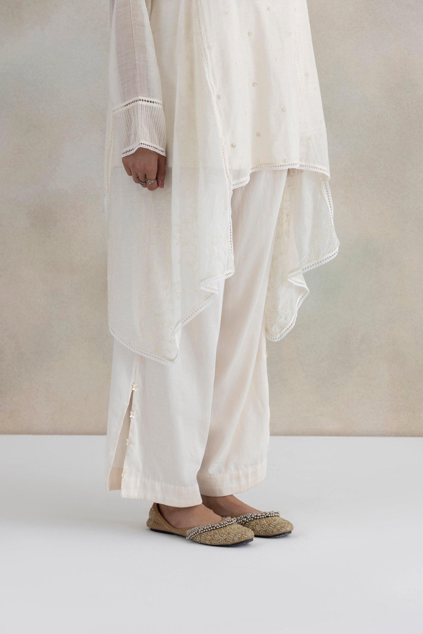 Kaya Drop Cut Kurta Set