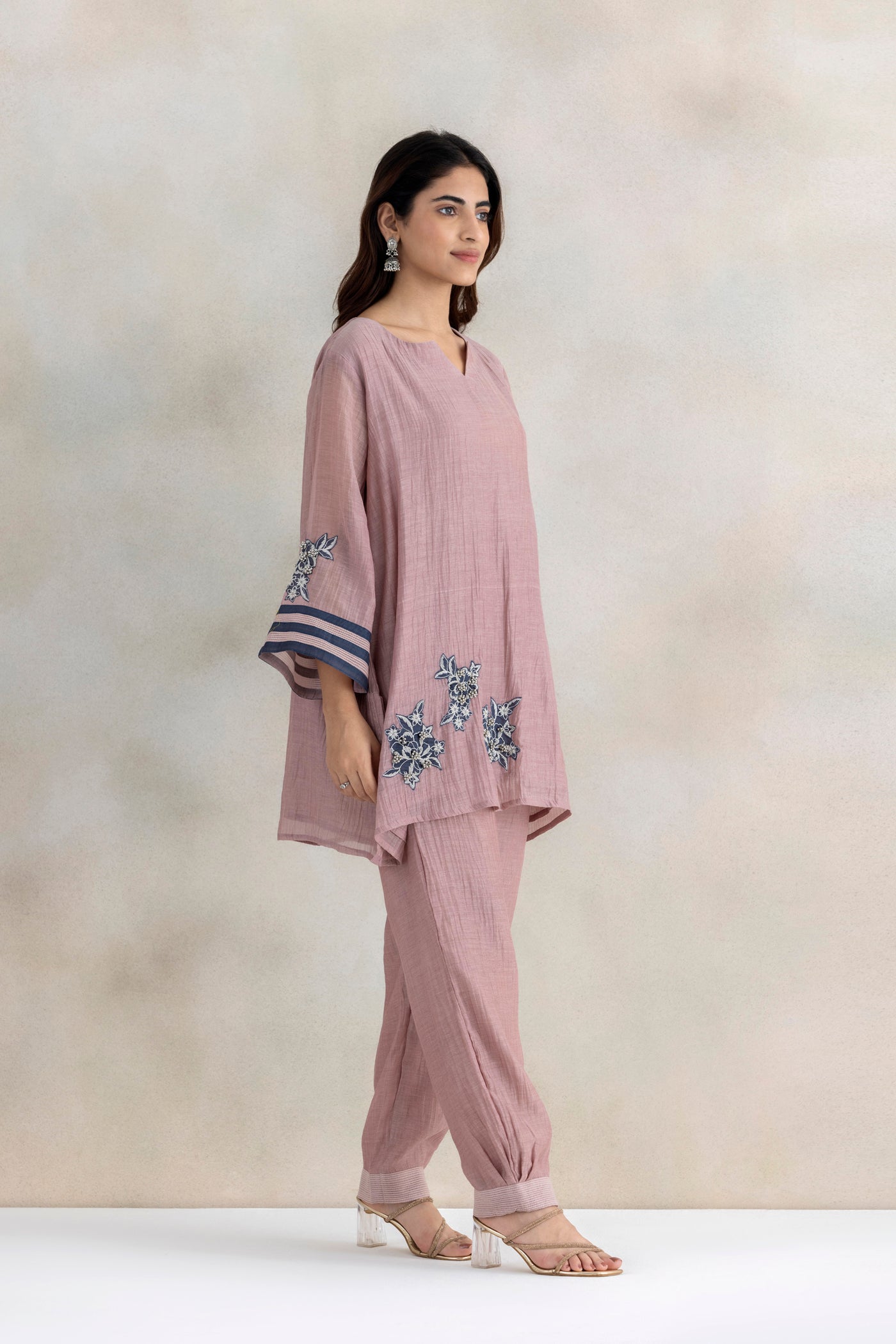 Ghungroo Grace Kurta Set