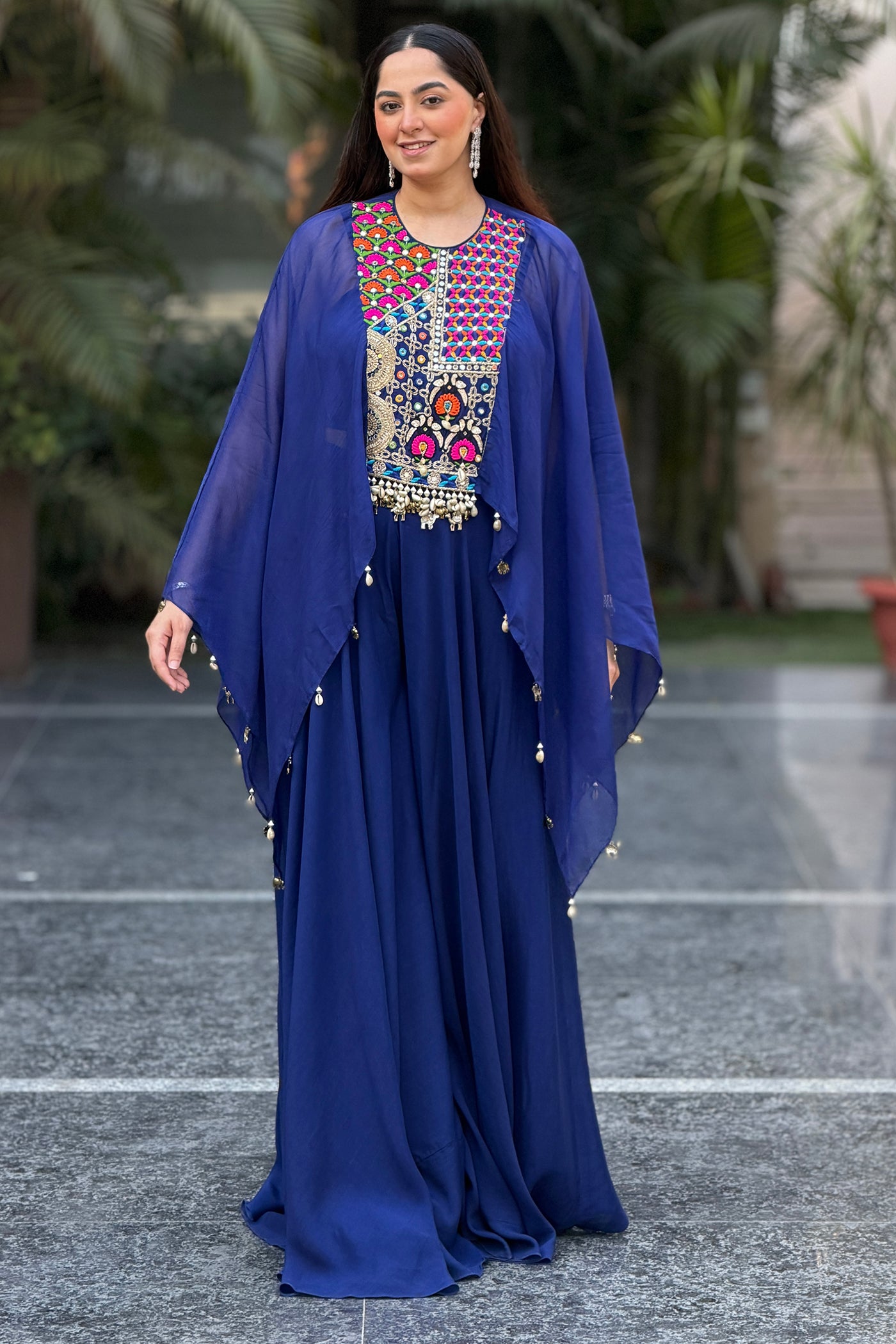 Jasnoor In Ekisha Palazzo with Short Kaftan